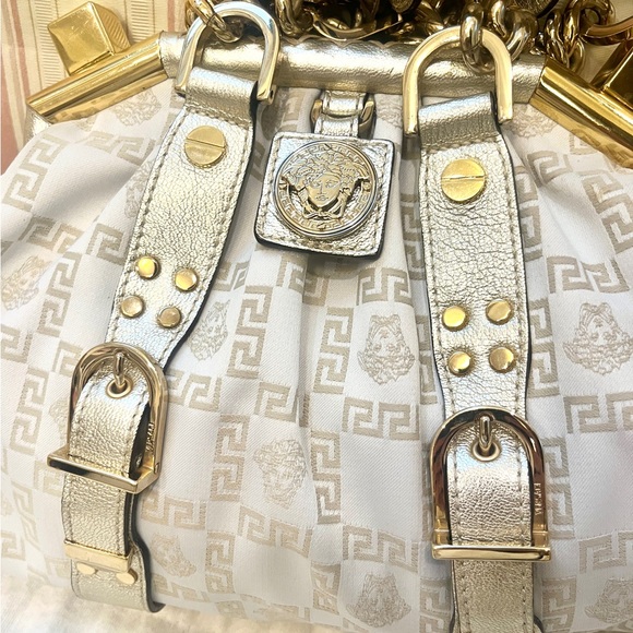 VERSACE BAG—-STUNNING with COA and original dustbag. - Picture 11 of 11